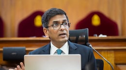 मलाही सरकारी रुग्णालयात जमिनीवर झोपावे लागले होते! सरन्यायाधीशांनी सांगितला धक्कादायक अनुभव