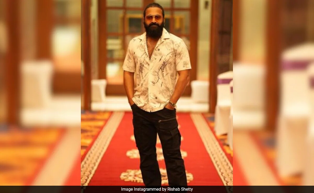 The Internet  Slams Rishab Shetty After His "Bollywood Portray India Negatively" Comment: "<i>Kantara</i> Is An Overhyped Movie"