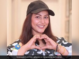 Hina Khan Sports A Wig, Made Of Her Own Hair, Amid Cancer Battle: " I Am Reunited With My Lost Hair" Hina Khan Sports A Wig, Made Of Her Own Hair, Amid Cancer Battle: " I Am Reunited With My Lost Hair"