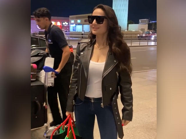 Ameesha Patel's Airport Style Is Off The Charts