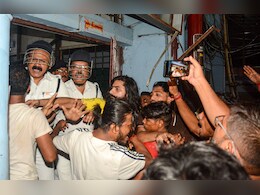 Mob Vandalised Kolkata Doctor Rape Murder Case Crime Scene? Cops Respond Mob Vandalised Kolkata Doctor Rape Murder Case Crime Scene? Cops Respond