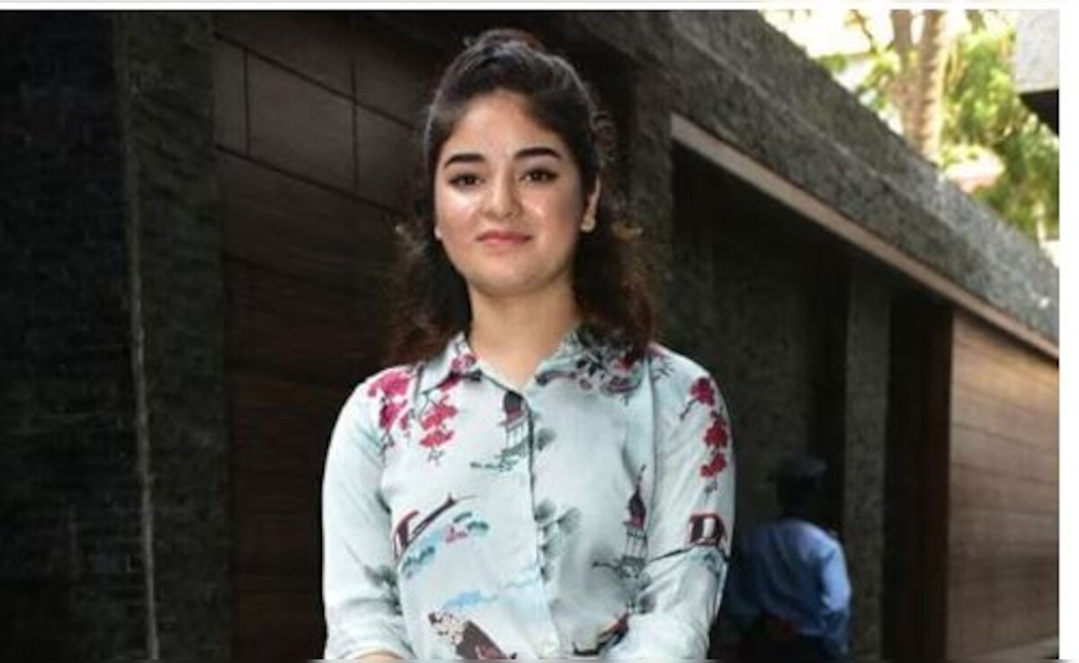 Zaira Wasim Warns Fans Against Ordering From Srinagar Bakeries After Finding Mold In Pie: "Check Twice"