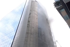 Massive Fire At Mumbai's Times Tower Building, 8 Fire Engines On Spot Massive Fire At Mumbai's Times Tower Building, 8 Fire Engines On Spot