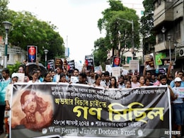 कोलकाता रेप-मर्डर केस : डॉक्टर के पिता ने कहा- ममता बनर्जी सच बोल रही हैं या नहीं, जनता करे इसका फैसला कोलकाता रेप-मर्डर केस : डॉक्टर के पिता ने कहा- ममता बनर्जी सच बोल रही हैं या नहीं, जनता करे इसका फैसला