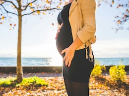 Pregnancy During Period: सावधान, पीरियड्स में भी हो सकते हैं प्रेगनेंट! जानिए पीरियड के दौरान संबंध बनाना है कितना सही या गलत Pregnancy During Period: सावधान, पीरियड्स में भी हो सकते हैं प्रेगनेंट! जानिए पीरियड के दौरान संबंध बनाना है कितना सही या गलत