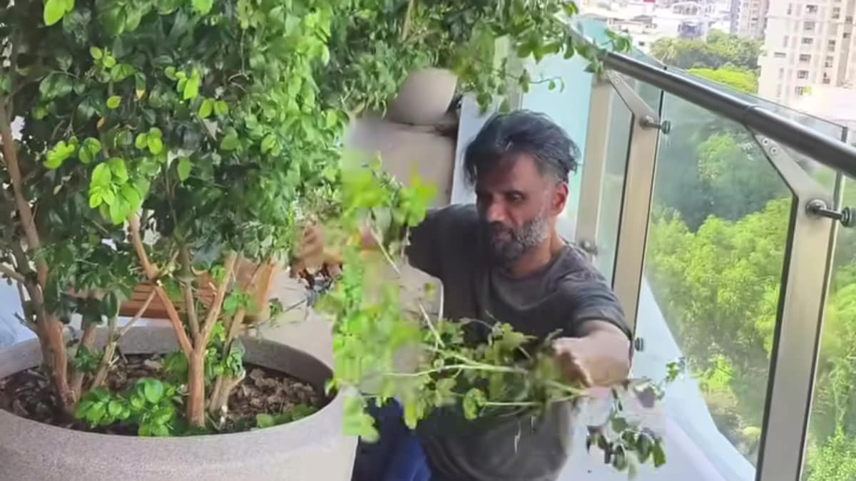 ICYMI: Suniel Shetty Spent A Therapeutic Sunday Pruning His Plants – Watch Video