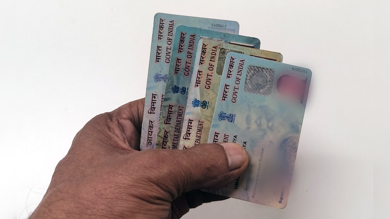PAN Card Update: पैन कार्ड में कैसे करें नाम, पता और मोबाइल नंबर अपडेट? जानिए पूरा स्टेप बाय स्टेप प्रोसेस
