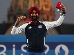 Harvinder Singh, Preethi Pal To Be India's Flag-Bearers For Paralympics Closing Ceremony Harvinder Singh, Preethi Pal To Be India's Flag-Bearers For Paralympics Closing Ceremony