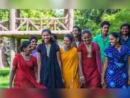 लाडक्या बहिणींसाठी Good News, मुदतवाढ अन् 4500 रुपये थेट खात्यात; शासनाचा मोठा निर्णय  लाडक्या बहिणींसाठी Good News, मुदतवाढ अन् 4500 रुपये थेट खात्यात; शासनाचा मोठा निर्णय