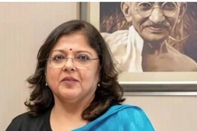 1988 बैच की आईएएस अधिकारी वीरा राणा आज मुख्य सचिव पद से रिटायर हो रही हैं 1988 बैच की आईएएस अधिकारी वीरा राणा आज मुख्य सचिव पद से रिटायर हो रही हैं