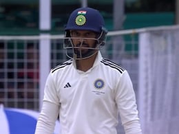 Ruturaj Gaikwad : ऋतुराजच्या नशिबी पुन्हा उपेक्षा! 184 रन्सची खेळीही व्यर्थ, निवड समितीनं पुन्हा डावललं Ruturaj Gaikwad : ऋतुराजच्या नशिबी पुन्हा उपेक्षा! 184 रन्सची खेळीही व्यर्थ, निवड समितीनं पुन्हा डावललं