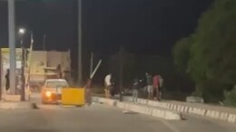 Rajasthan: नागौर-बीकानेर नेशनल हाइवे पर हुई लाठी-भाटा जंग, आपस में भिड़े टोल प्लाजा कर्मी और राहगीर&nbsp;