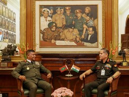 जानिए क्यों इस तस्वीर के सामने बैठना पसंद नहीं करेंगे पाकिस्तान के सैन्य अधिकारी? जानिए क्यों इस तस्वीर के सामने बैठना पसंद नहीं करेंगे पाकिस्तान के सैन्य अधिकारी?