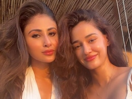 Disha Patani's Chanel Bag-Themed Cake For Mouni Roy Screams BFF Goals Disha Patani's Chanel Bag-Themed Cake For Mouni Roy Screams BFF Goals