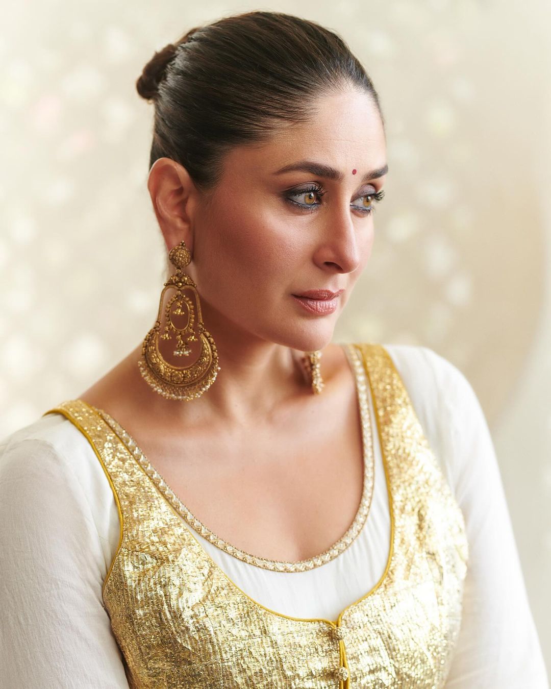 Kareena Kapoor: Latest News, Photos, Videos on Kareena Kapoor ...