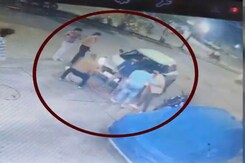 Fight Breaks Out After Indore Woman Allegedly Harassed By Bike-Borne Men Fight Breaks Out After Indore Woman Allegedly Harassed By Bike-Borne Men