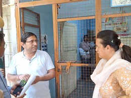 टीना डाबी ने निजी क्लिनिक में सरकारी डॉक्टरों को पकड़ा तो लगा दी क्लास, कार्रवाई के निर्देश