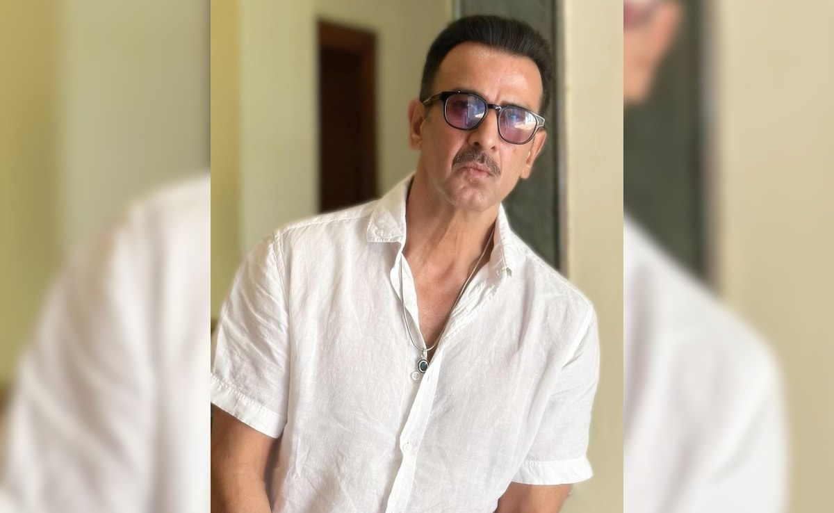 রনিত রায় ‘বড়ে মিয়া ছোট মিয়া’-তে তার অভিজ্ঞতাকে বেদনাদায়ক বলে বর্ণনা করেছেন, বাশু ভাগনানির সঙ্গে কাজ করতে অস্বীকার করেছেন