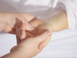 These Abnormalities On Your Hands Suggest These Health Concerns