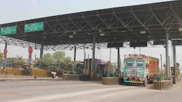 Toll Tax New Rule: देश में लागू हुआ नया टोल कलेक्शन सिस्टम, 20 KM तक नहीं देना होगा कोई शुल्क