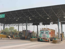 Toll Tax New Rule: देश में लागू हुआ नया टोल कलेक्शन सिस्टम, 20 KM तक नहीं देना होगा कोई शुल्क Toll Tax New Rule: देश में लागू हुआ नया टोल कलेक्शन सिस्टम, 20 KM तक नहीं देना होगा कोई शुल्क