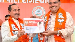सीएम भजनलाल ने ली बीजेपी की सदस्यता, जनसंघ के नेता रहे दुर्गा लाल माली को बनाया मेंबर