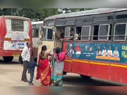 ST Employee Strike : भाजप नेत्यांकडून सरकारची कोंडी, एसटी संपाला नवं वळण ST Employee Strike : भाजप नेत्यांकडून सरकारची कोंडी, एसटी संपाला नवं वळण