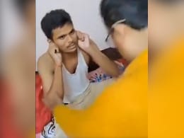 'फिर हुआ बिहारियों का अपमान...' :  बंगाल में छात्रों की पिटाई के मामले में ममता बनर्जी पर बरसे गिरिराज सिंह और चिराग पासवान 'फिर हुआ बिहारियों का अपमान...' :  बंगाल में छात्रों की पिटाई के मामले में ममता बनर्जी पर बरसे गिरिराज सिंह और चिराग पासवान
