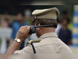 MP में पुलिस पर लगे संगीन आरोप, मां-बेटे ने SP से कहा- "हमें बहुत मारा, व्रत में... "