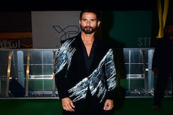 IIFA 2024: Shahid Kapoor Walked The Green Carpet Like This IIFA 2024: Shahid Kapoor Walked The Green Carpet Like This
