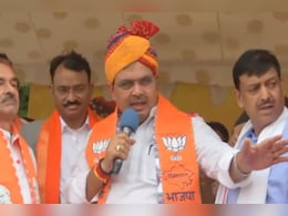 Rajasthan: जयपुर पहुंचे सीएम भजनलाल शर्मा, एयरपोर्ट पर अनोखे अंदाज में हुआ जोरदार स्वागत Rajasthan: जयपुर पहुंचे सीएम भजनलाल शर्मा, एयरपोर्ट पर अनोखे अंदाज में हुआ जोरदार स्वागत