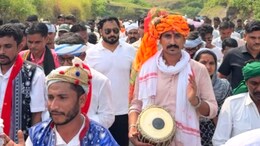 चार थानों के पुलिस की मौजूदगी में पांडवों की स्थली पर मना आदिवासी अधिकार दिवस, राजकुमार रोत हुए शामिल