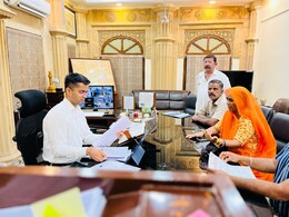 ओरण की प्राकृतिक विरासत बचाने के लिए जैसलमेर प्रशासन को दिया 7 दिन का अल्टीमेटम ओरण की प्राकृतिक विरासत बचाने के लिए जैसलमेर प्रशासन को दिया 7 दिन का अल्टीमेटम