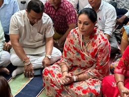 Rajasthan: उदयपुर में दिवंगत छात्र देवराज के परिजनों से मिलीं दिया कुमारी, पिता को सौंपी 8 लाख रुपये की धनशि Rajasthan: उदयपुर में दिवंगत छात्र देवराज के परिजनों से मिलीं दिया कुमारी, पिता को सौंपी 8 लाख रुपये की धनशि