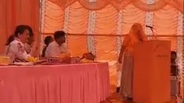 Viral: Woman Sarpanch's Speech In Fluent English Before Bureaucrat Tina Dabi
