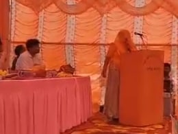 Viral: Woman Sarpanch's Speech In Fluent English Before Bureaucrat Tina Dabi