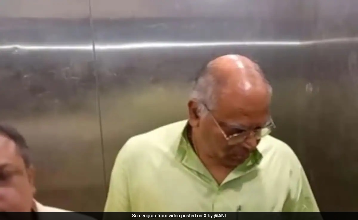 Bengal Minister's Properties Worth Rs 3.65 Crore Attached in Teacher Recruitment Scam Probe