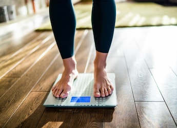 Think Twice Before You Step On The Scale! 5 Worst Timings To Check Your Weight
