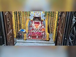कैसे बड़ी हो रही बप्पा की प्रतिमा ? आज तक नहीं सुलझा इस गणेश मंदिर का रहस्य कैसे बड़ी हो रही बप्पा की प्रतिमा ? आज तक नहीं सुलझा इस गणेश मंदिर का रहस्य
