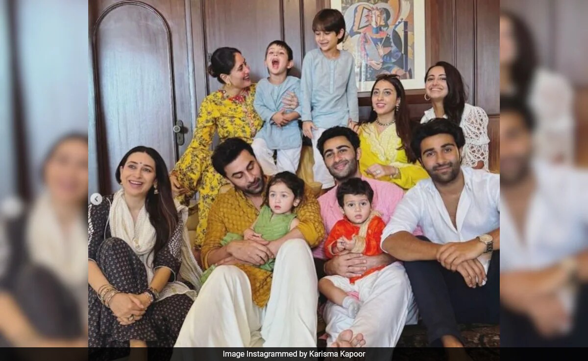 Raha And Jeh Steal The Show In The Kapoors' Ganesh Chaturthi Famjam Pics