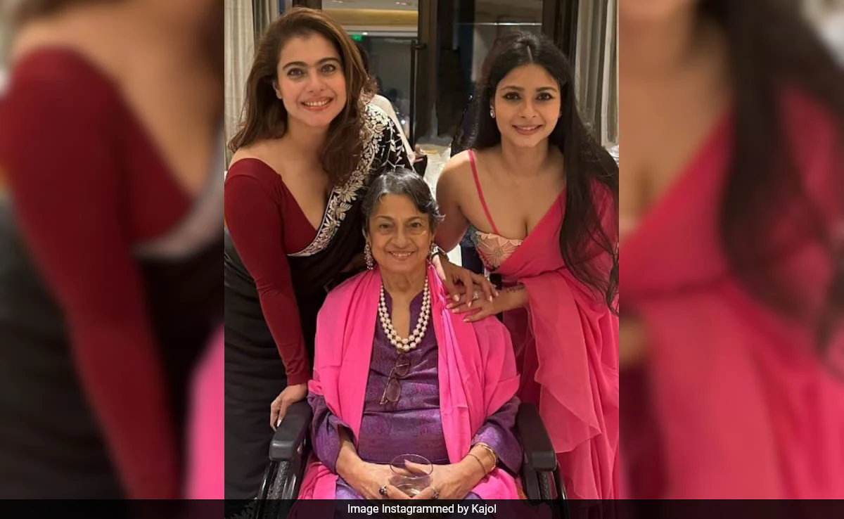 Kajol's Birthday Wish For Mother Tanuja: "Happy 81st AKA 18 To Our Beautiful Goddess"