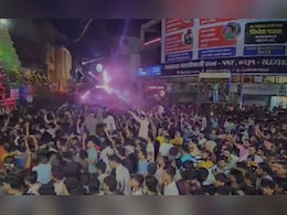DJ चा कहर? आवाजामुळे एकाचा मृत्यू झाल्याचा दावा, तीन जण जखमी DJ चा कहर? आवाजामुळे एकाचा मृत्यू झाल्याचा दावा, तीन जण जखमी
