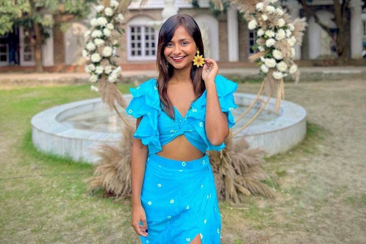 Dive into Adventure: Sharanya Iyer's Sub Scooter Ride in Mauritius