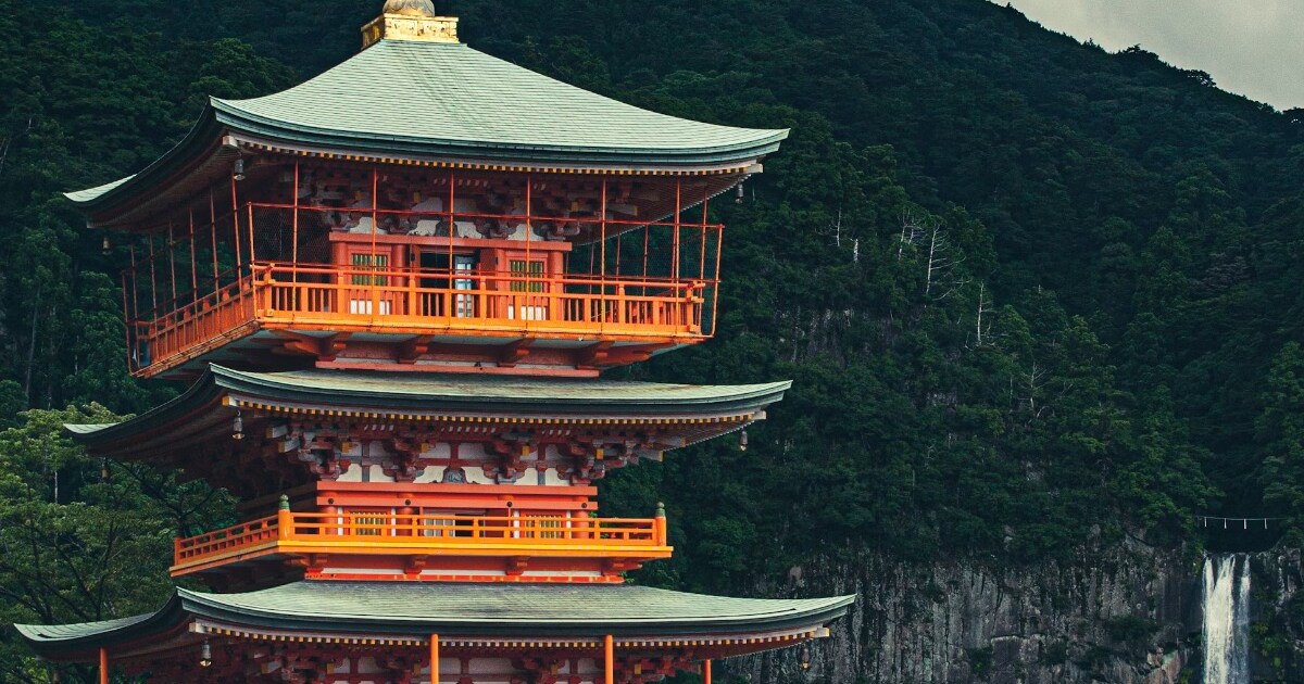 10 Most Beautiful Temples Around The World
