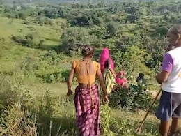 उदयपुर में आदमखोर तेंदुए ने मचाया आतंक, 3 दिन में 3 लोगों को निगला; नहीं पकड़ पा रही फोरेस्ट टीम उदयपुर में आदमखोर तेंदुए ने मचाया आतंक, 3 दिन में 3 लोगों को निगला; नहीं पकड़ पा रही फोरेस्ट टीम