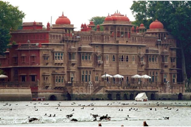 गजनेर पैलेस और झील गजनेर पैलेस और झील