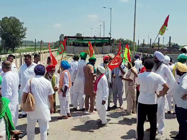 Top Court Forms Committee To Settle Grievances Of Protesting Farmers