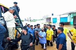 Andhra Chief Minister Directs Officials To Pull Up Socks, Ensure Food Delivery For Victims Andhra Chief Minister Directs Officials To Pull Up Socks, Ensure Food Delivery For Victims