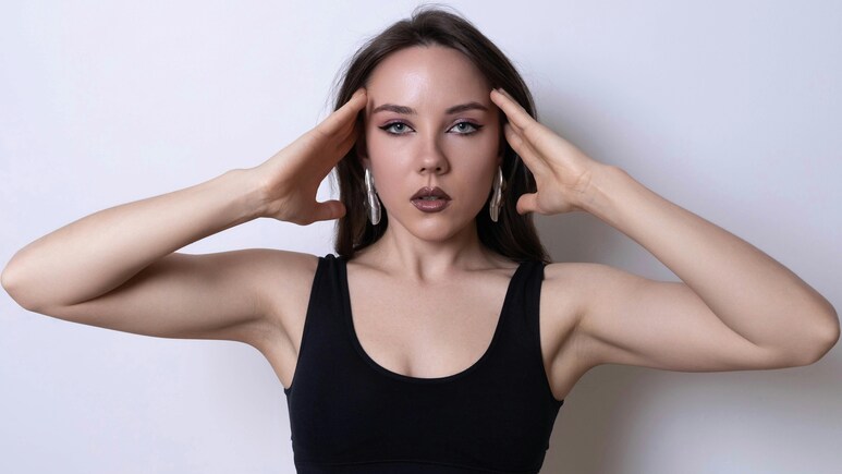 329 रुपए में आपके सिंपल लुक में स्‍टाइल का तड़का लगा देंगे Vishudh, Sangria, HERE&NOW के ये कुर्ते, ट्राई करके देखें