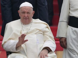 Pope Francis Suffers Breathing Attacks, Undergoes Bronchoscopies: Vatican Pope Francis Suffers Breathing Attacks, Undergoes Bronchoscopies: Vatican